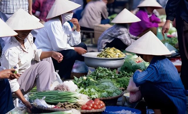 中美博弈新格局：制造业归中国，金融业聚美国