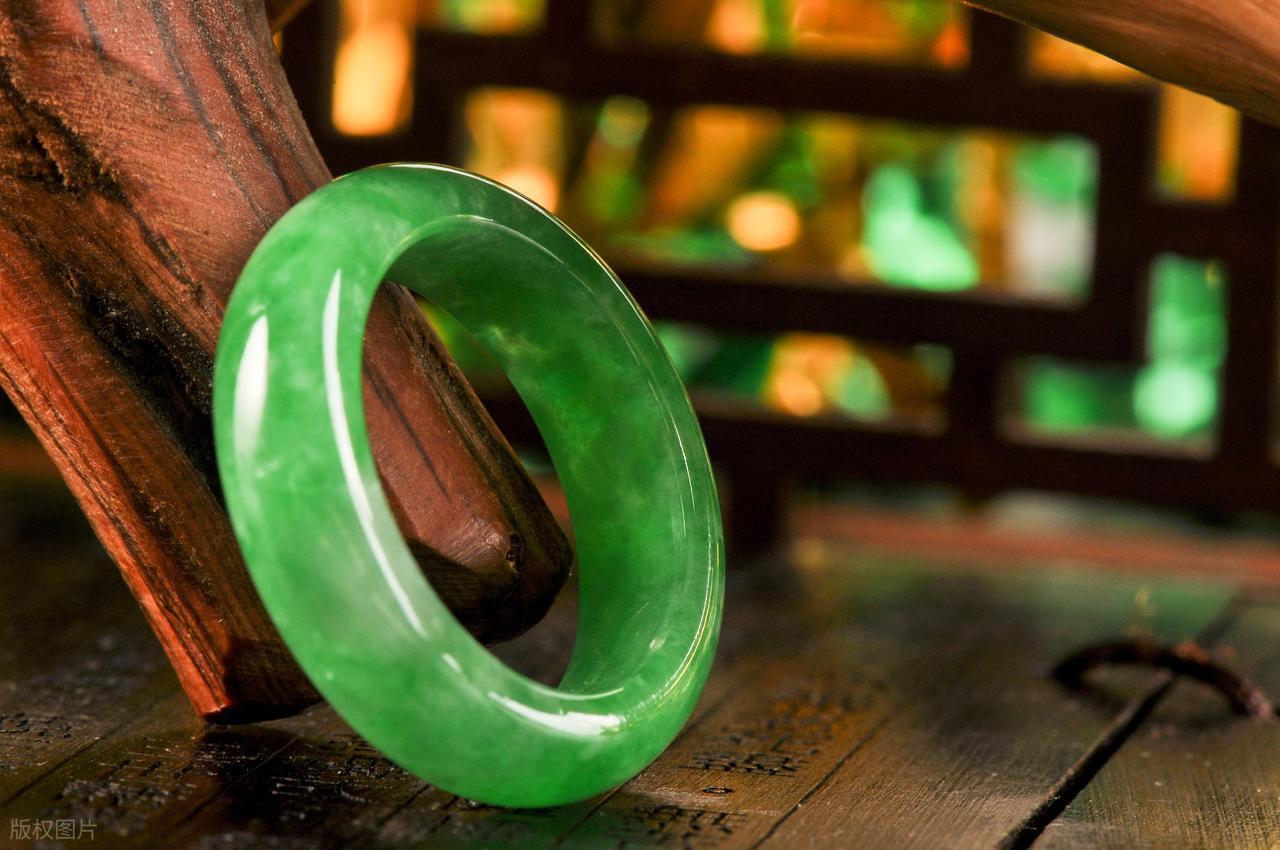 玉石为何在中国价值连城？文化密码与科学解读