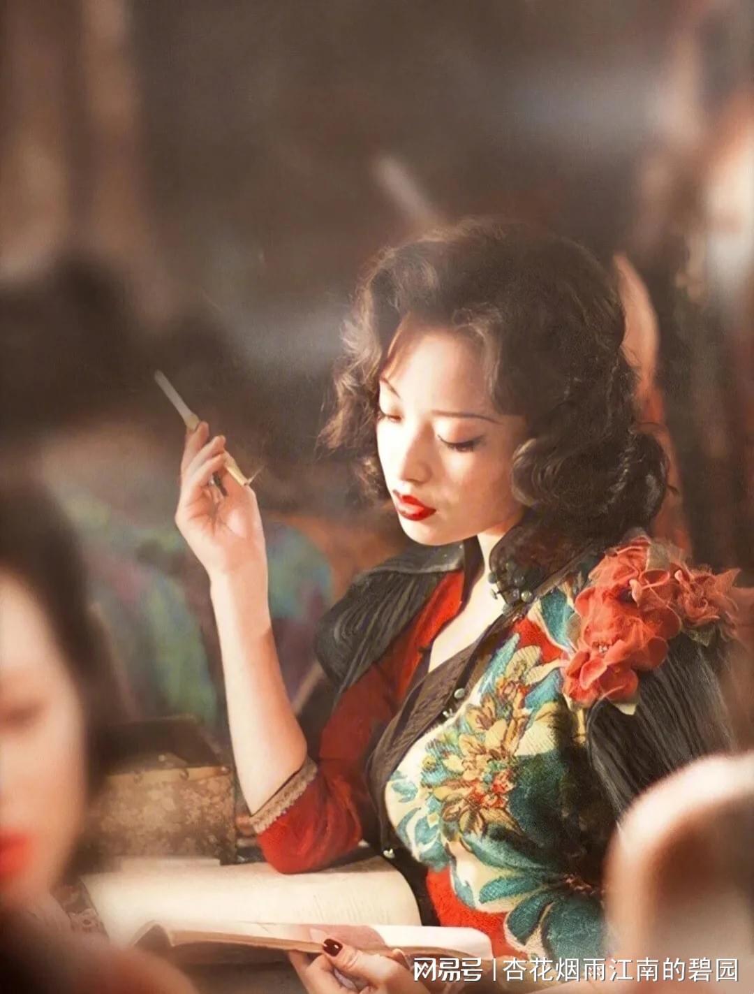 张爱玲经典语录：大树之下难生大草，独立方能自成天地