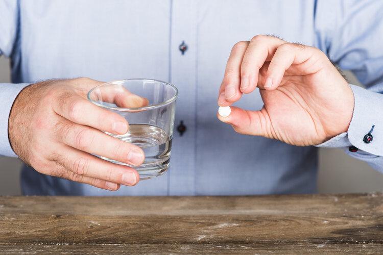 服用他汀类药物期间，这5类食物要避免，关键用药注意事项