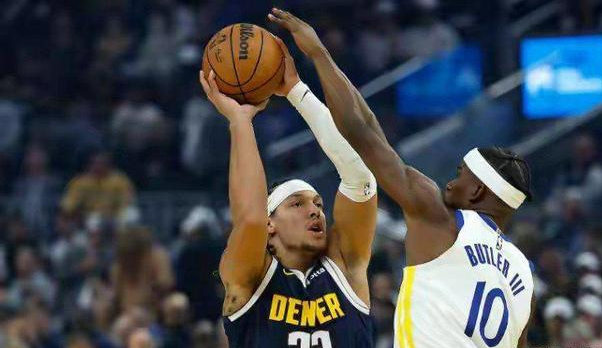 NBA新赛季西部格局：仅两队未尝败绩，掘金火箭独行侠陷困境