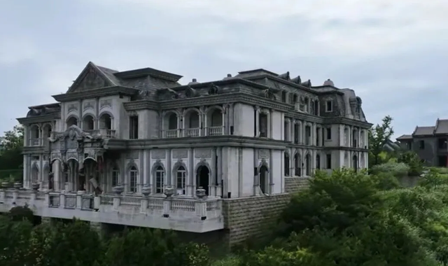 耗资上亿！福州鼓岭山顶私人会所荒废十余年之谜