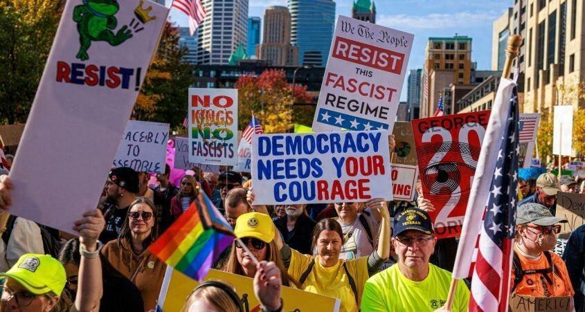 民主党终于反击，再度否决白宫法案，却遭特朗普打脸