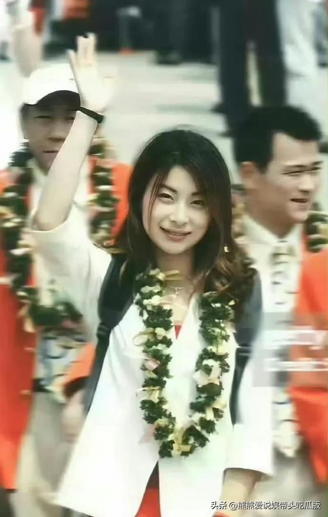 郭晶晶访港珍贵画面曝光 霍启刚一见倾心的原因找到了