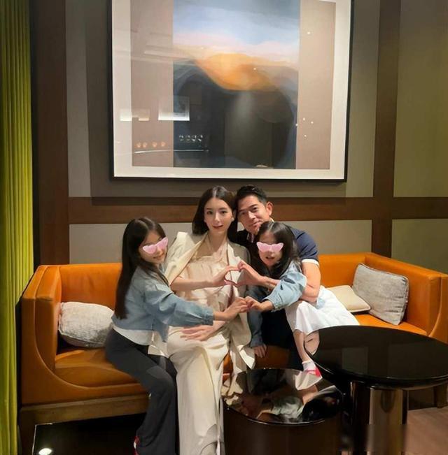 方媛三胎生女后，二女儿郭咏萱或成关注焦点