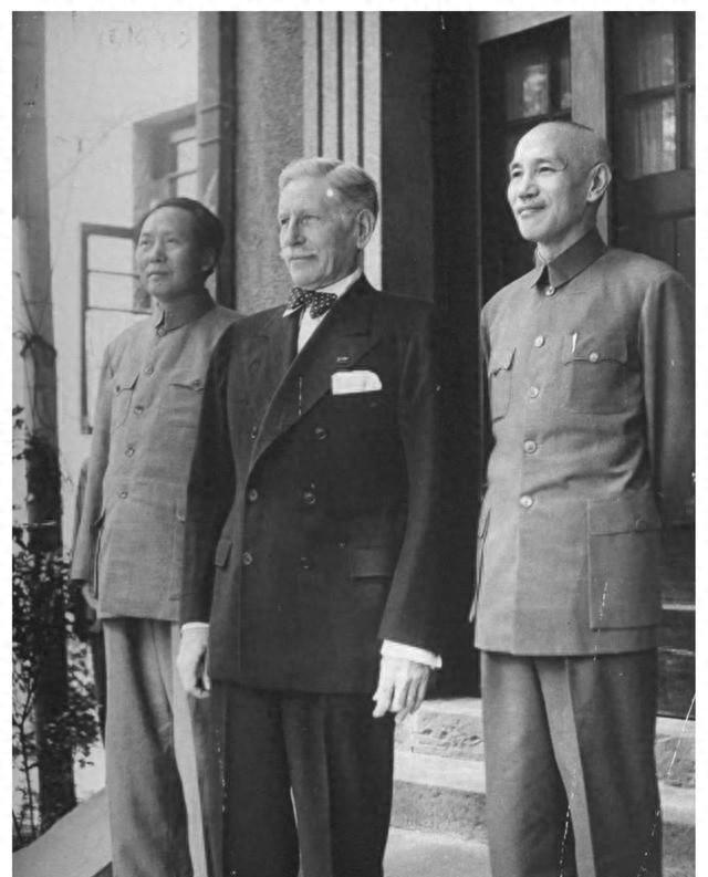 蒋介石日记揭秘：重庆谈判为何放走毛泽东的两大关键因素
