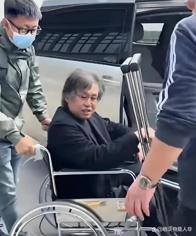 深圳机场回应郑智化登机困境：致歉并优化特殊旅客服务