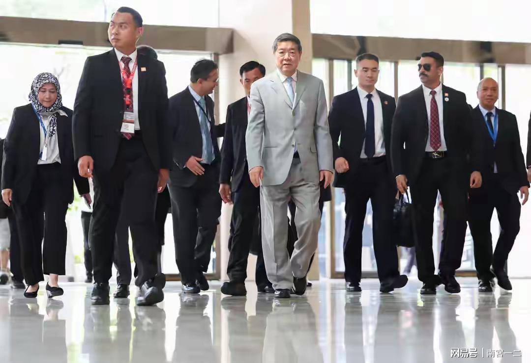 中美谈判新动态：中国要价策略转变引全球关注