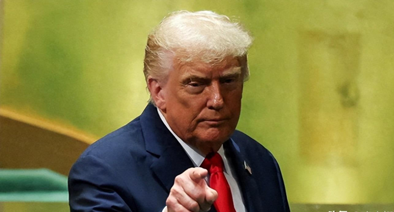 特朗普制裁普京遇挫，泽连斯基强硬表态不接受领土交换