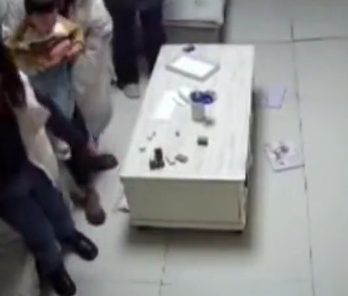 惊险！承德滦平一居民楼突发沉降，住户紧急撤离，官方通报