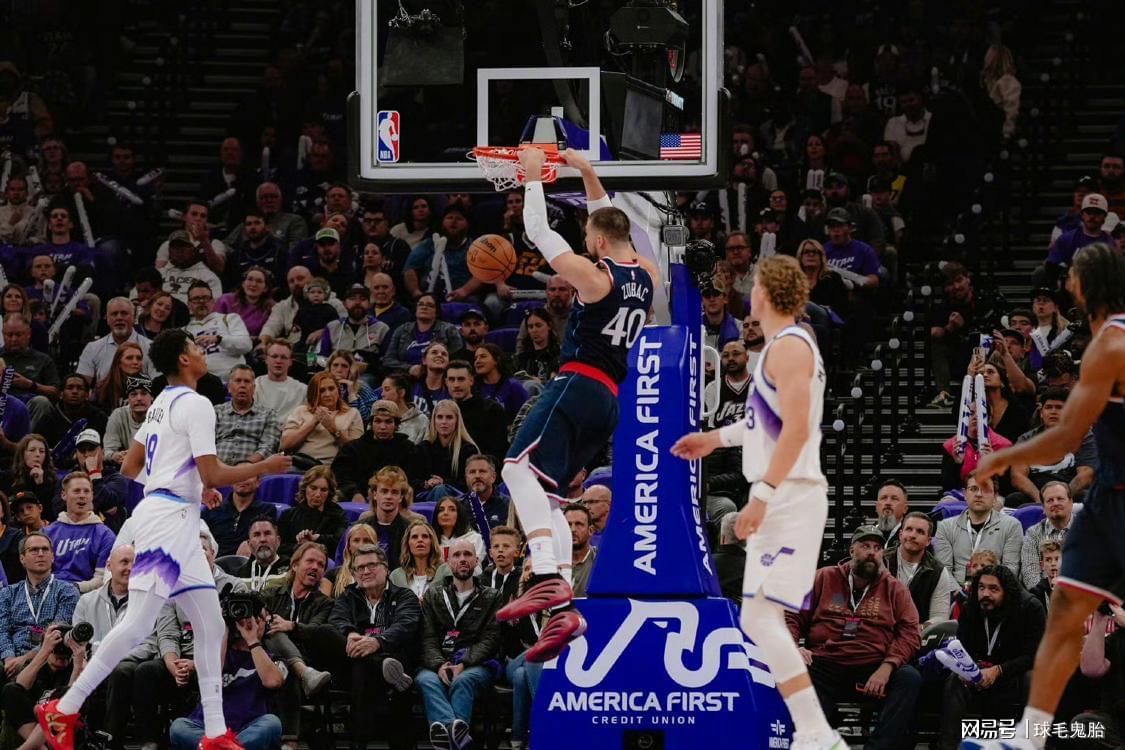 32岁比尔场均5分引热议，2.5亿先生状态低迷成快船隐忧