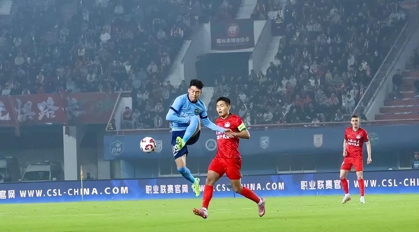 18岁新星王钰栋闪耀中超：单赛季16球创历史，超越同期武磊