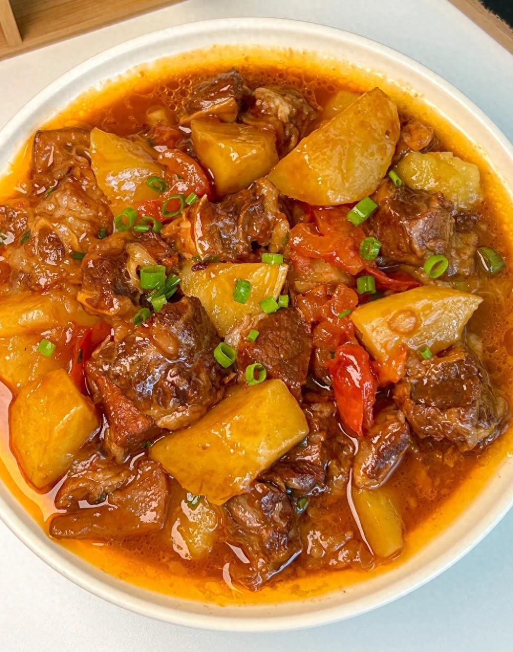 霜降前后，萝卜白菜靠一边，这3道菜可劲吃，走路有劲，增强免疫