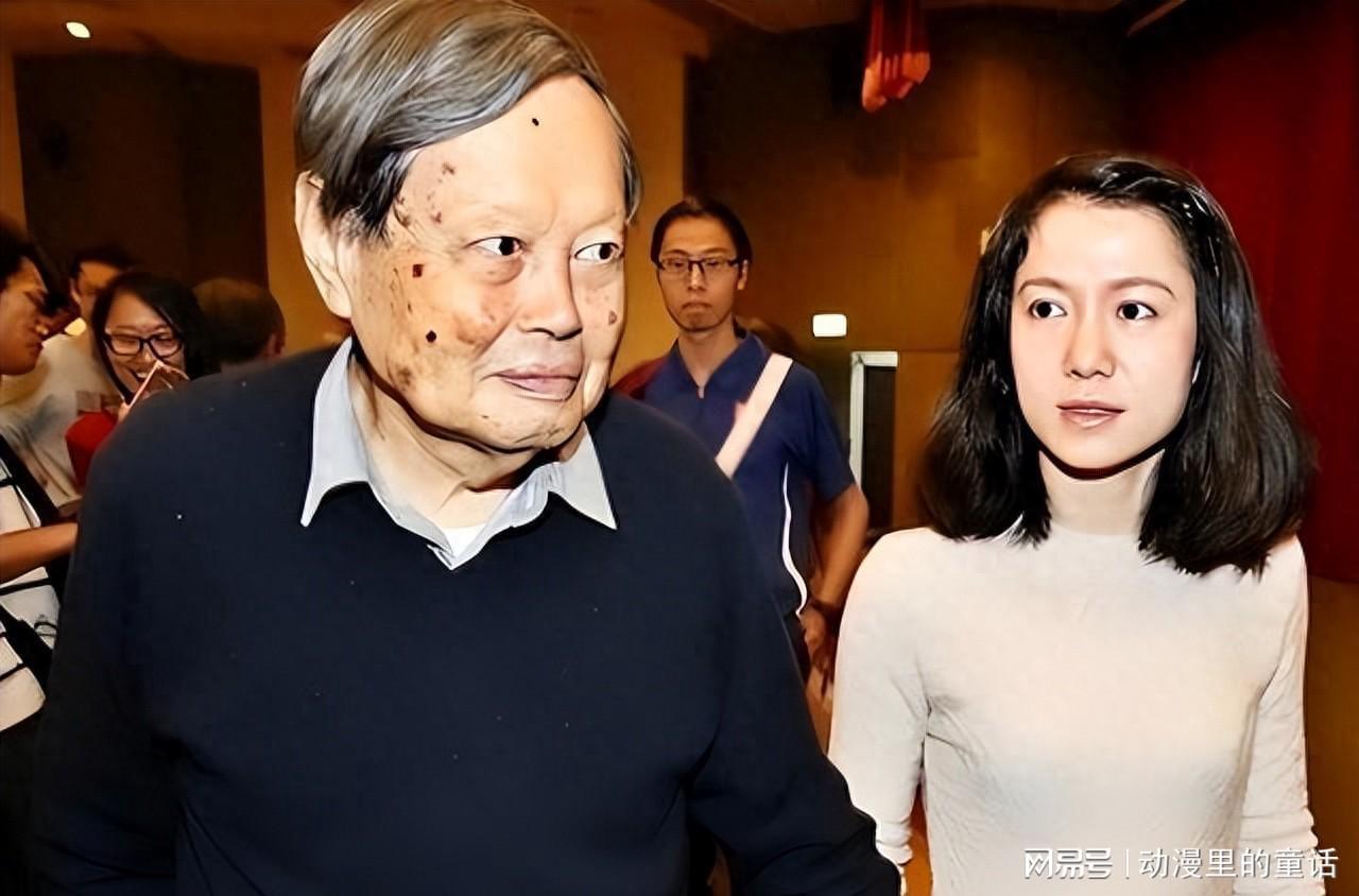 杨振宁逝世后谣言四起，正义终现大快人心