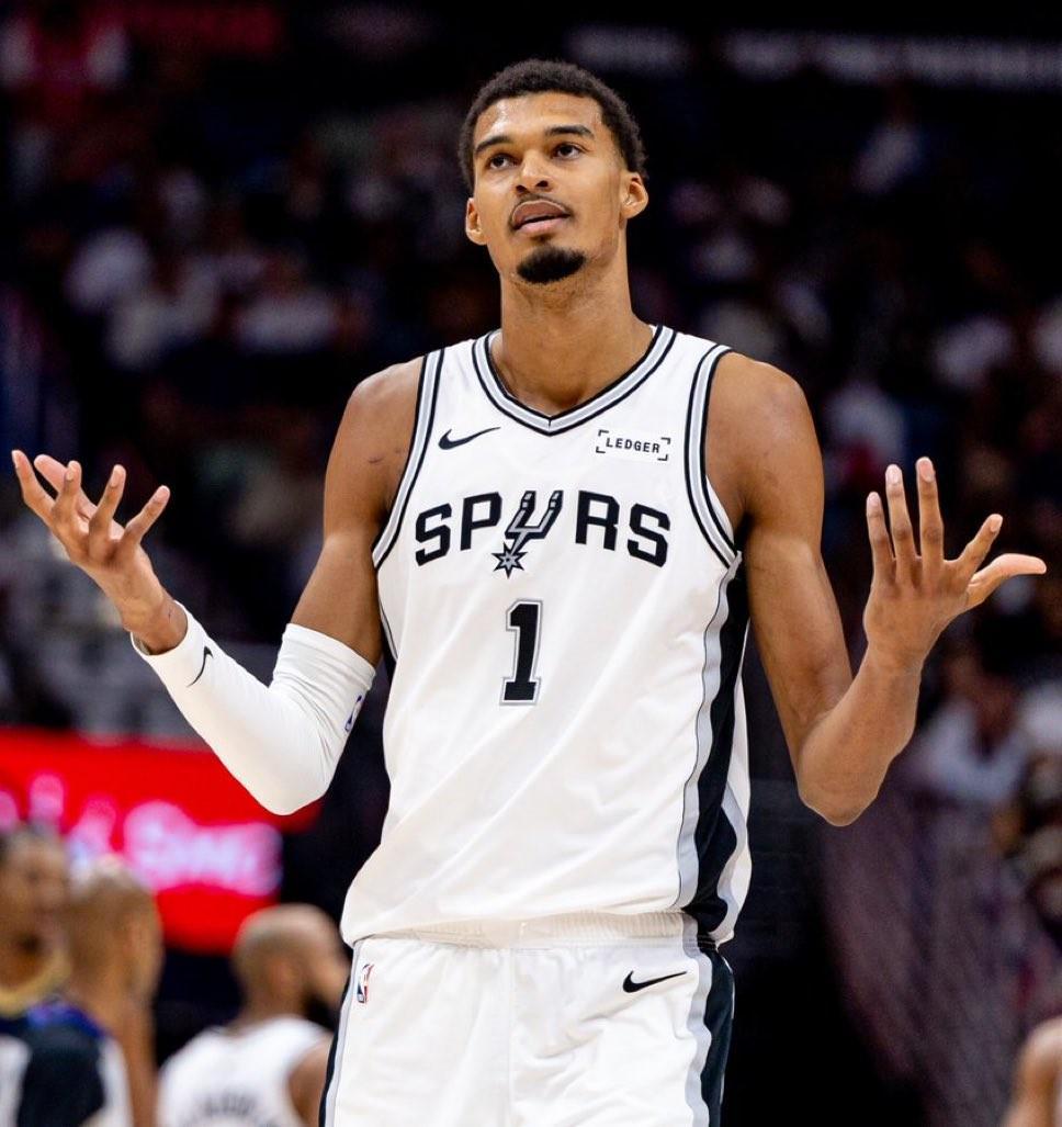 文班亚马狂轰31+14+6帽，马刺力克篮网迎三连胜