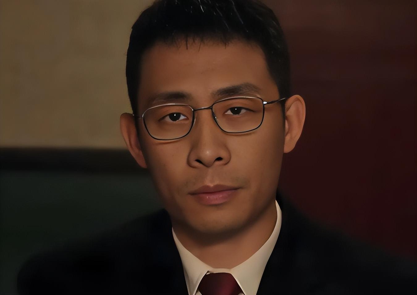 高叶新剧《重影》引爆悬疑赛道，大嫂转型复仇恶女演技惊艳