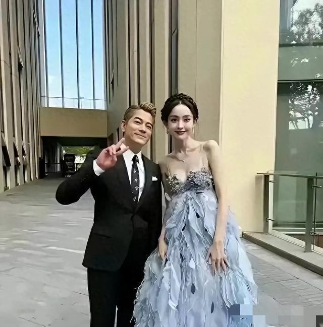 郭富城都忍不住合照的美女，连女性都直呼心动