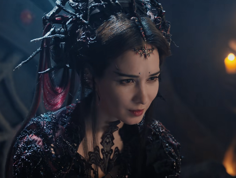 卢靖姗暗黑系妆造