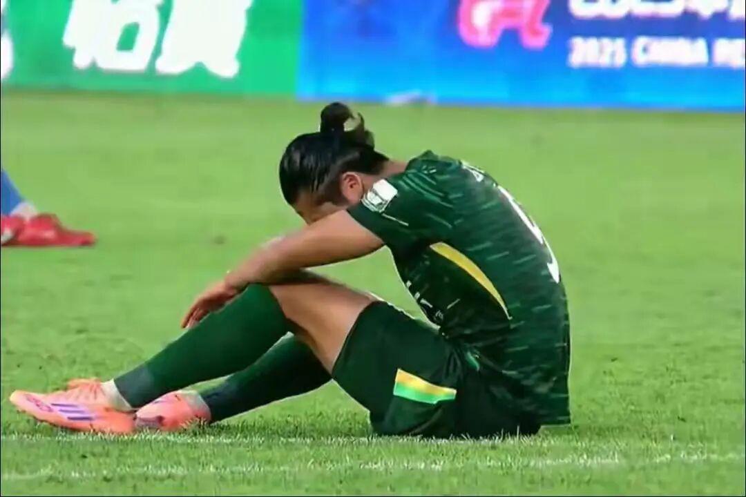 北京国安深陷危机：讨薪主帅下课，球队大巴被查封，解散风险高悬