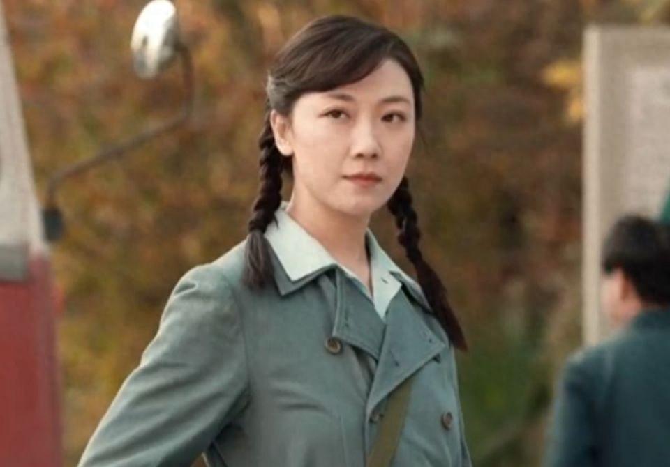 《依依向北风》剧情揭秘：白玉飞自首，盛雪竹发现父亲30年秘密