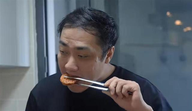 王自如现状引共鸣：中年男人的发福脱发与事业困境