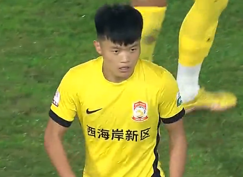20岁新星闪耀中超！名宿预言：杨希将成国足未来右路核心