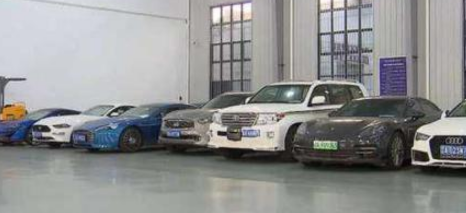 辽宁小伙发现银行漏洞，50元变50万，半年狂赚3000万名下豪车无数