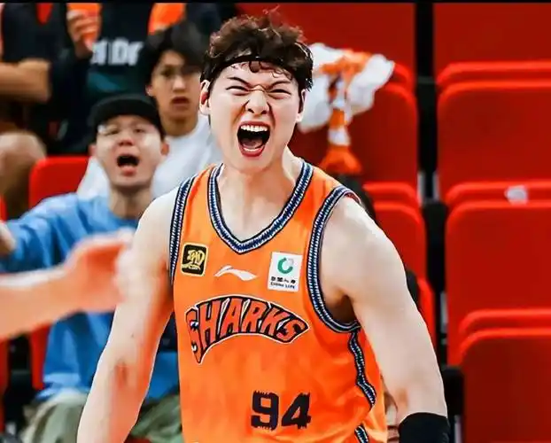 王哲林正式加盟广东全运会三人篮球队，目标直指冠军