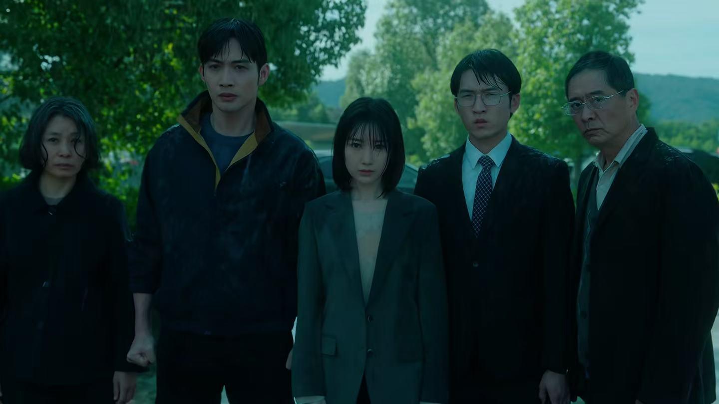 《余生有涯》深度解析：毛晓彤张彬彬演技亮眼，剧情瑕疵难掩现实共鸣