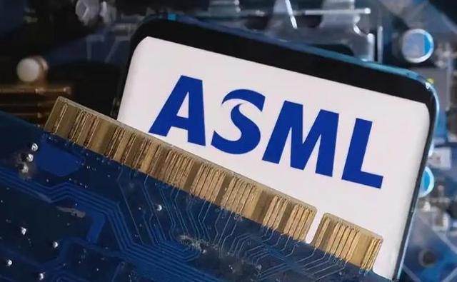 中国对ASML光刻机核心材料出口限制：技术博弈下的战略反制