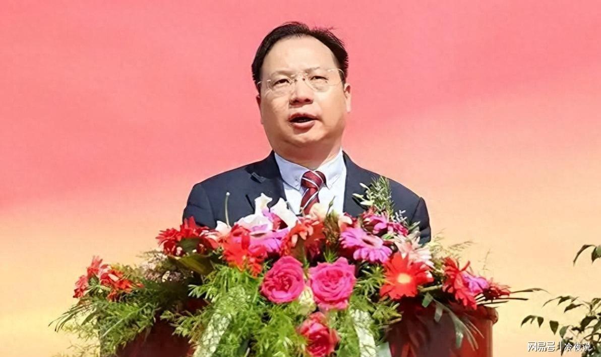 南通三建全线国资接盘：黄裕辉6年追随许家印终赔光，行业大洗牌