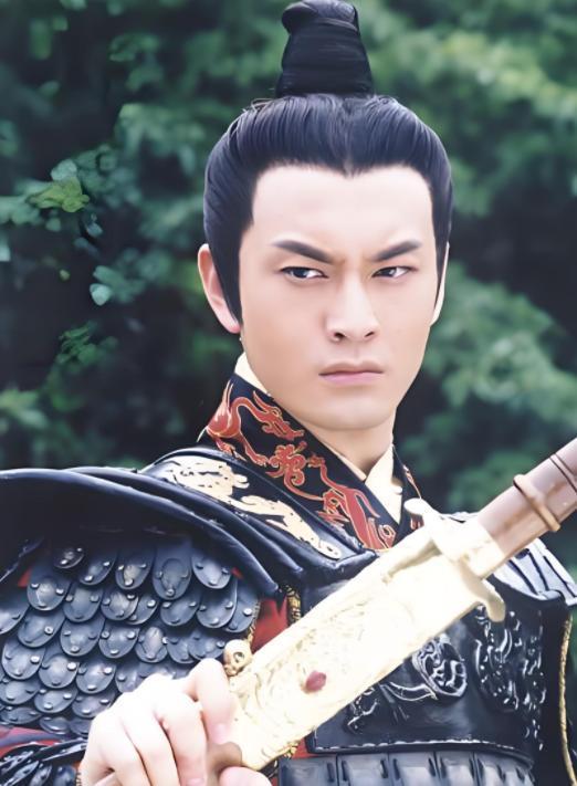 分手1年叶珂重新戴钻戒，小海绵探望黄晓明，担心的何止杨颖一人