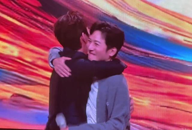 李维嘉重返湖南卫视，与何炅汪涵相拥感动万千观众