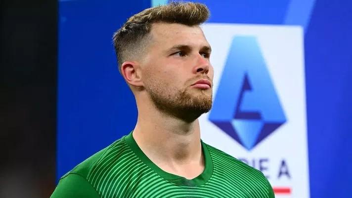 国际米兰门将何塞普-马丁内斯驾车撞死81岁逆行轮椅老人