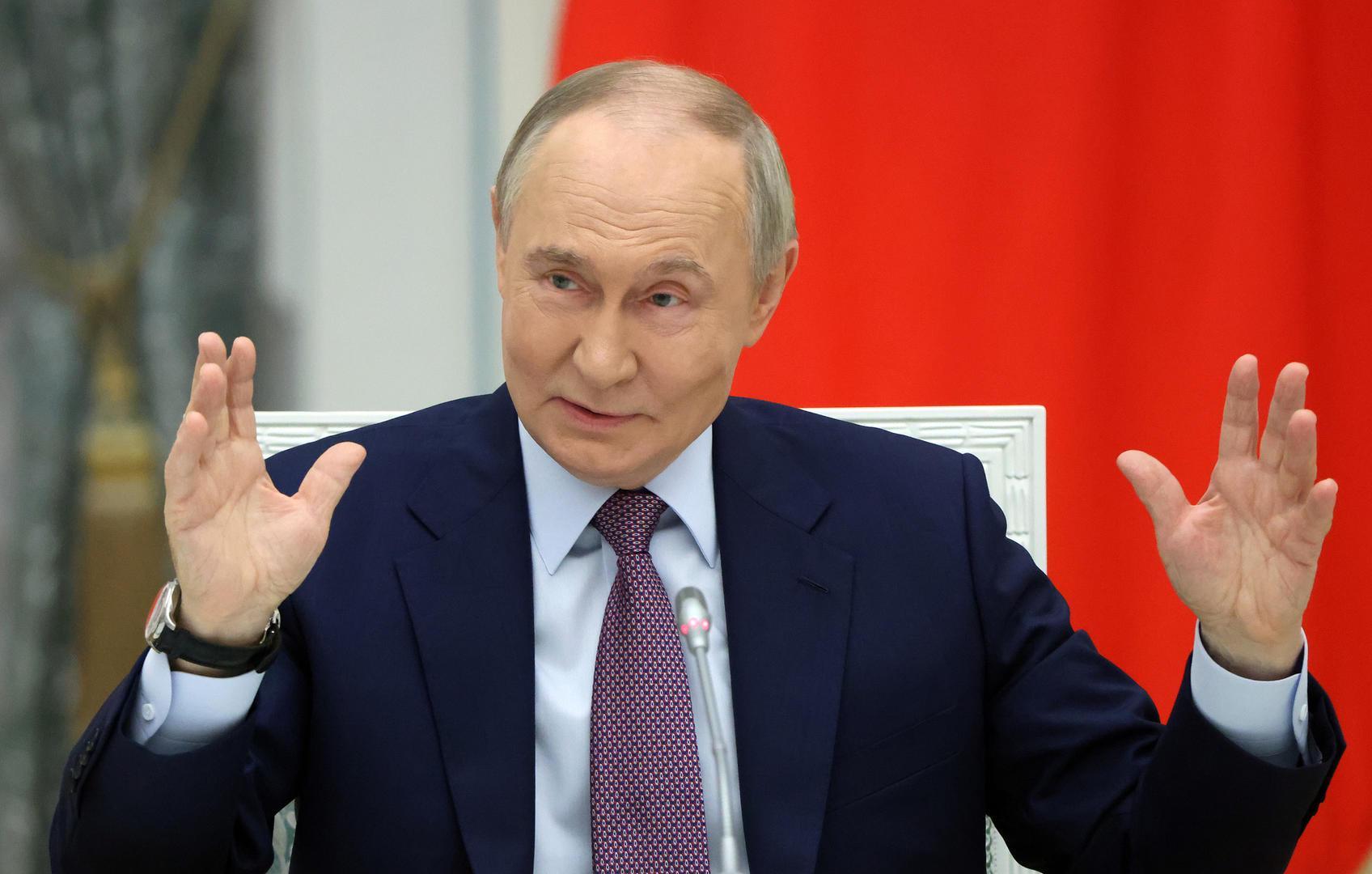 俄罗斯废核安全协议后试射‘海燕’导弹，特朗普强硬回应