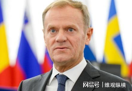 波兰总理警告普京：泽连斯基欲再战三年，乌克兰前景堪忧