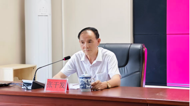 全国英模陷30万借款变44万利息纠纷，政法委书记涉案引关注