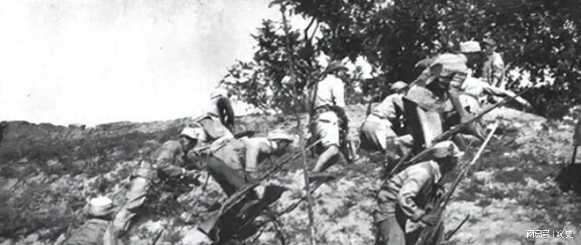 瑞金解放后毛主席关注：混入红军的匪首黄镇中终落网