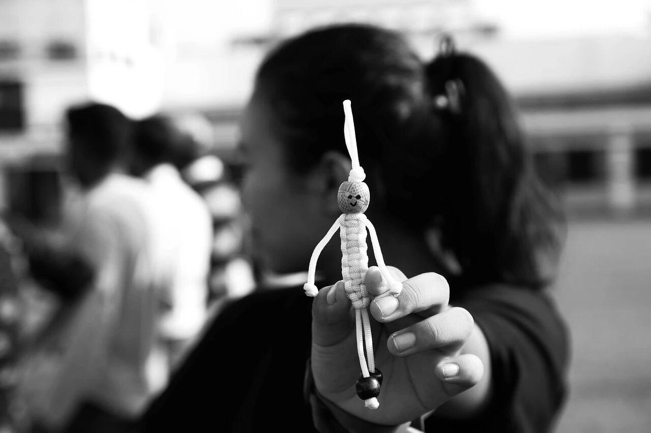 成都马拉松补给物资哄抢事件：公共秩序与文明底线的拷问