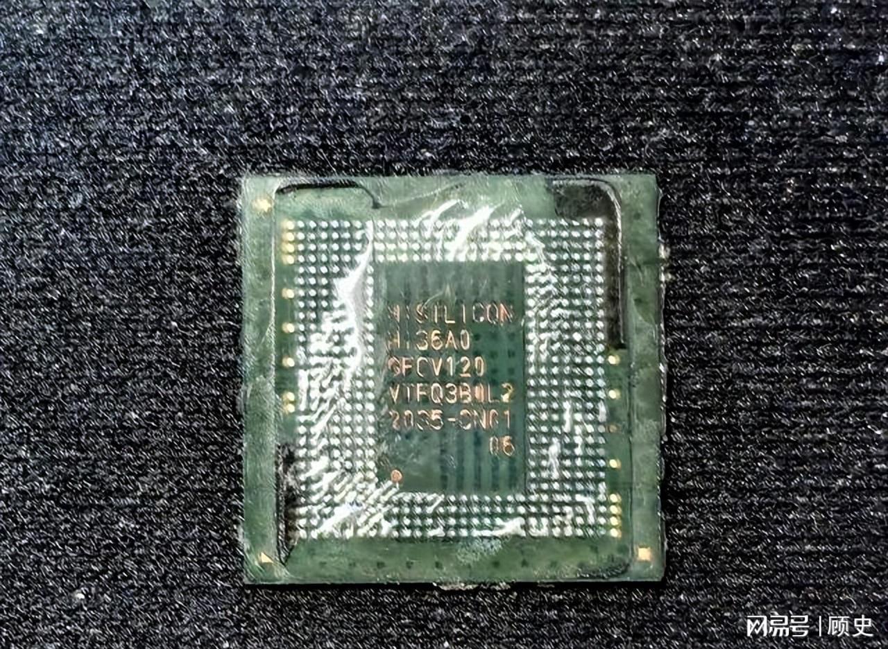 华为Pura 80 Ultra镜头模组拆解