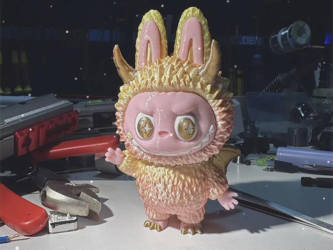 中国消费新趋势：解读‘诡异经济’背后的情感消费浪潮