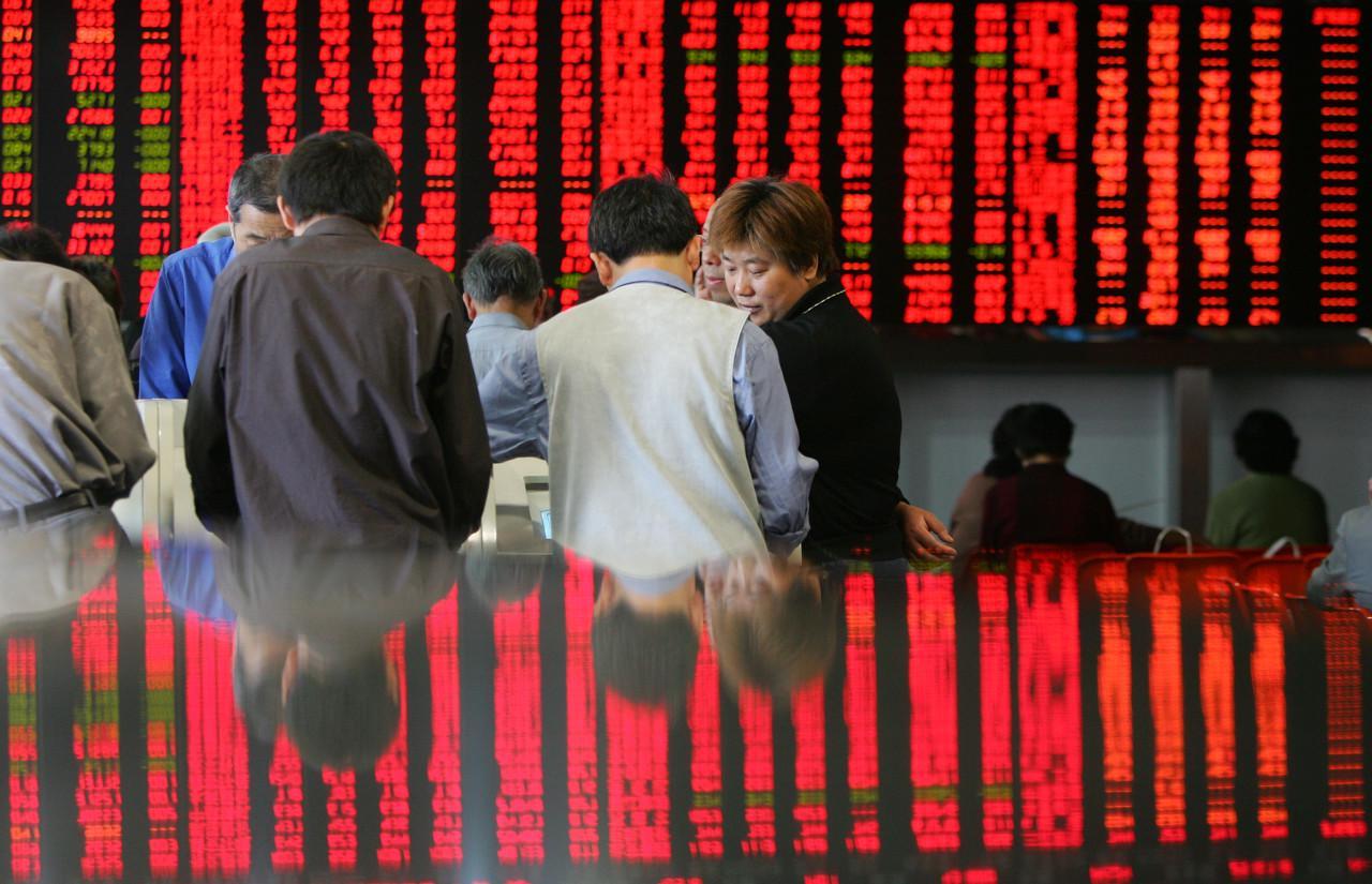 A股午盘大跳水：科技板块领跌，原因与后市策略解析