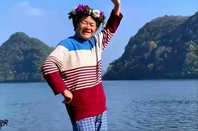 71岁上海老太卖房自驾9年未归：为自己而活，不留余财引热议