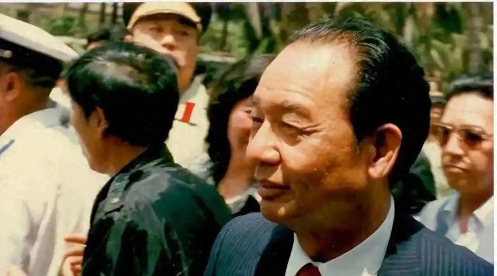 任仲夷力荐梁湘主政深圳，梁湘四顾虑终被化解