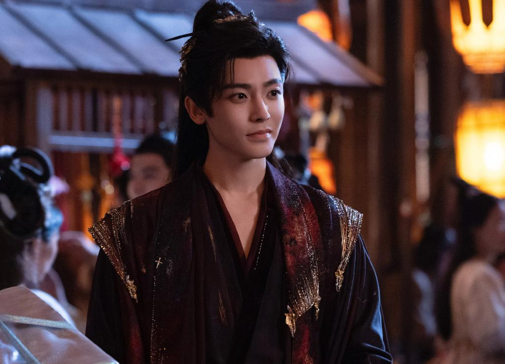 《入青云》深度解析：侯明昊诠释纪伯宰的渴爱之心