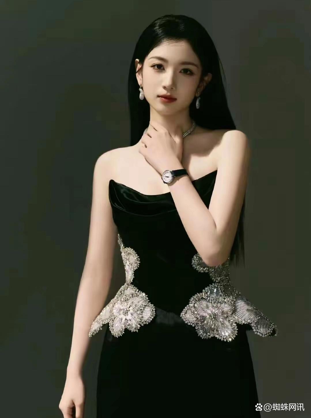 张艺兴国际影帝引热议，刘宇宁资源与李宇春C位之争揭秘