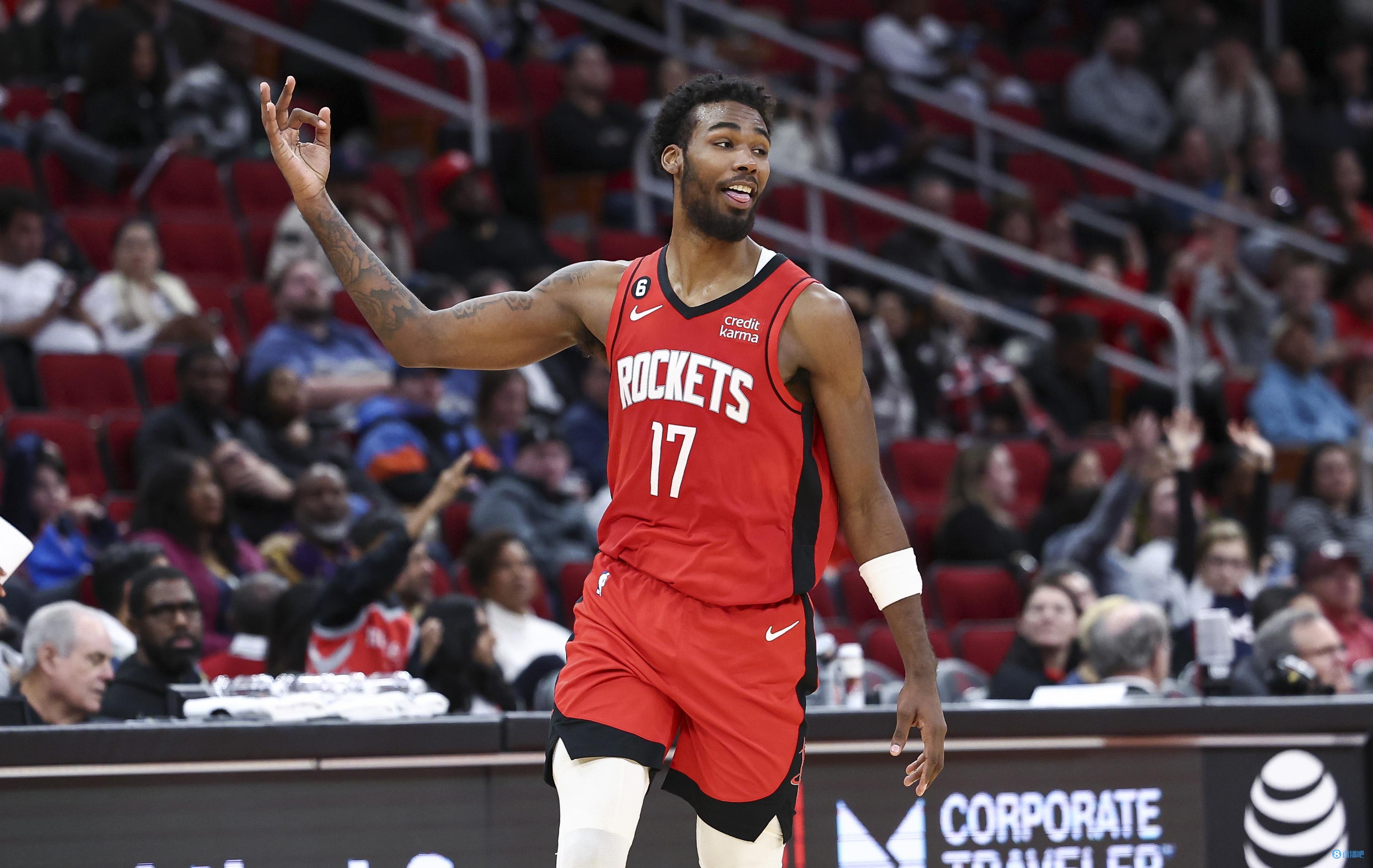 新赛季火箭交易热门人选：卡佩拉尴尬处境解析