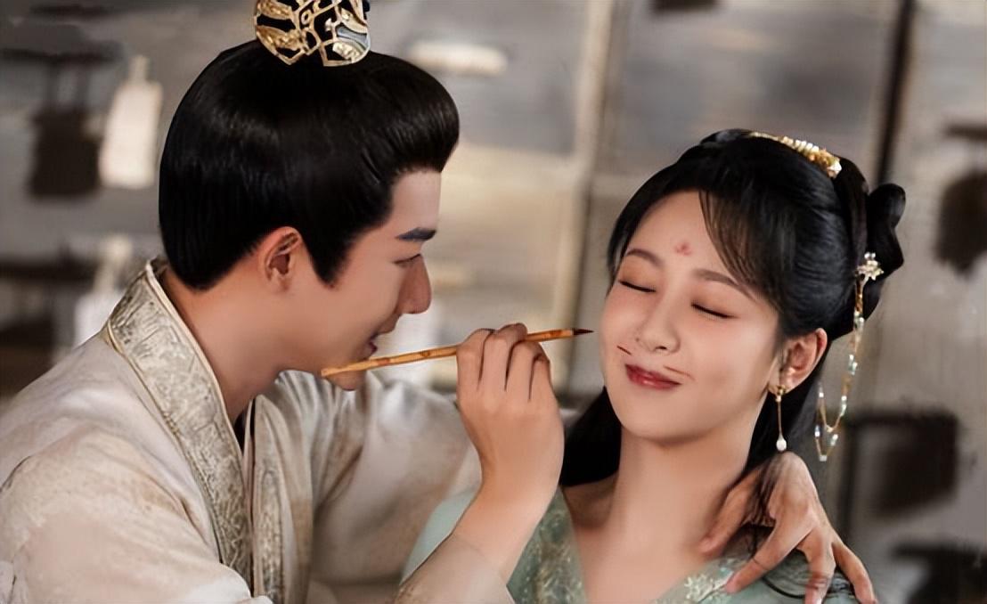 《山河枕》登顶全网热度榜，宋茜丁禹兮颠覆古装剧新标杆