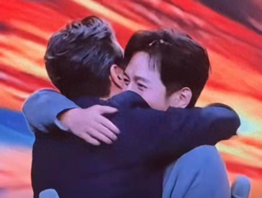 钱再多有什么用？李维嘉官宣回归仅一天，令人担忧的一幕就发生了