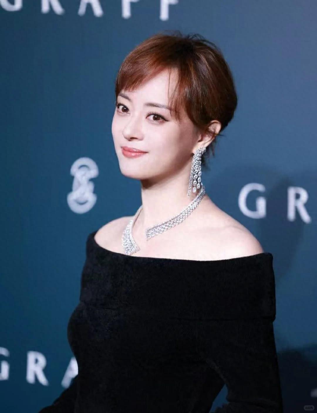 孙俪也没想到，收官6个月又被央视公开“点名”，张艺谋真没说错